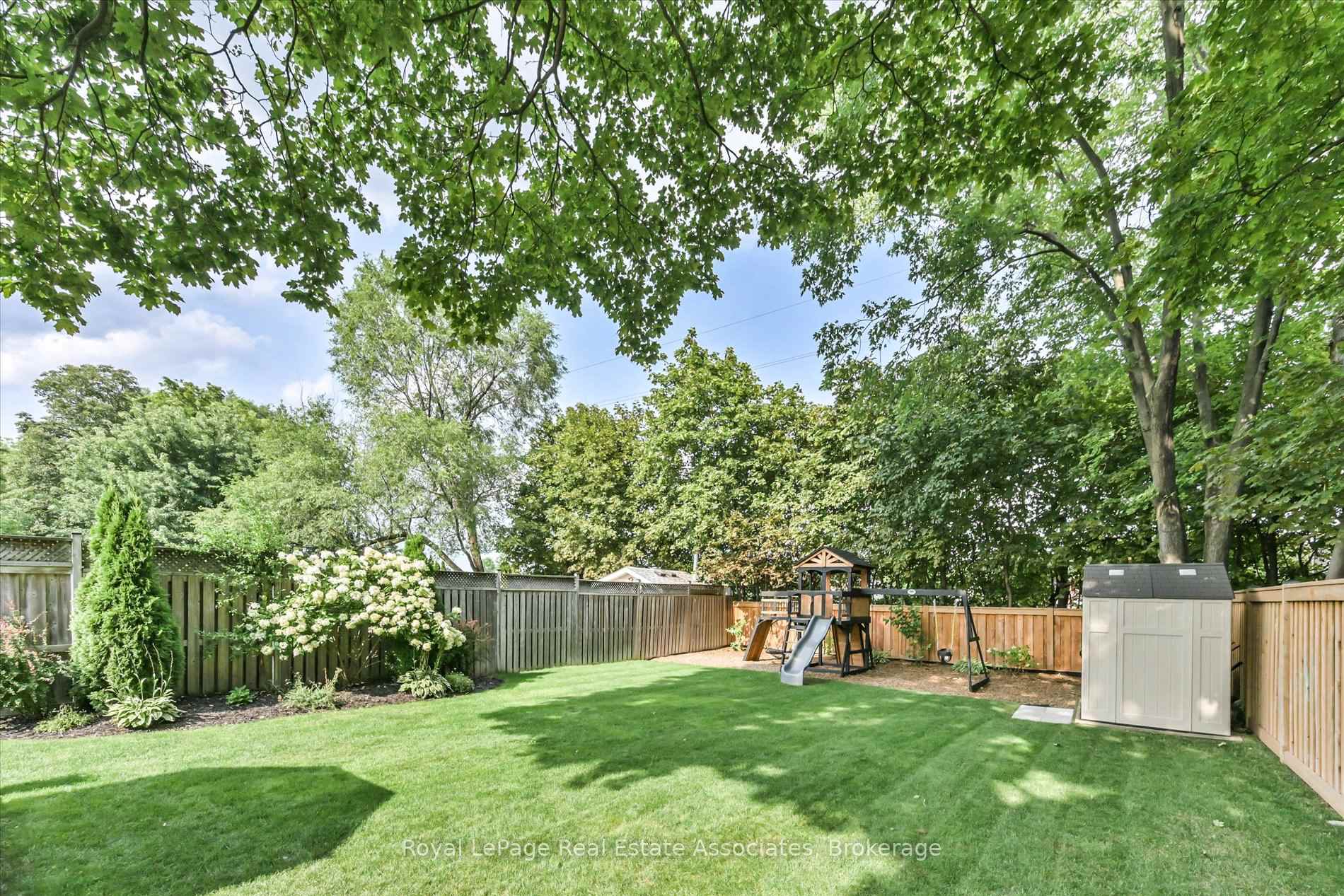 Photo 41 of 41 Ashbourne Drive, Etobicoke, Islington-City Centre West — HOMEH
