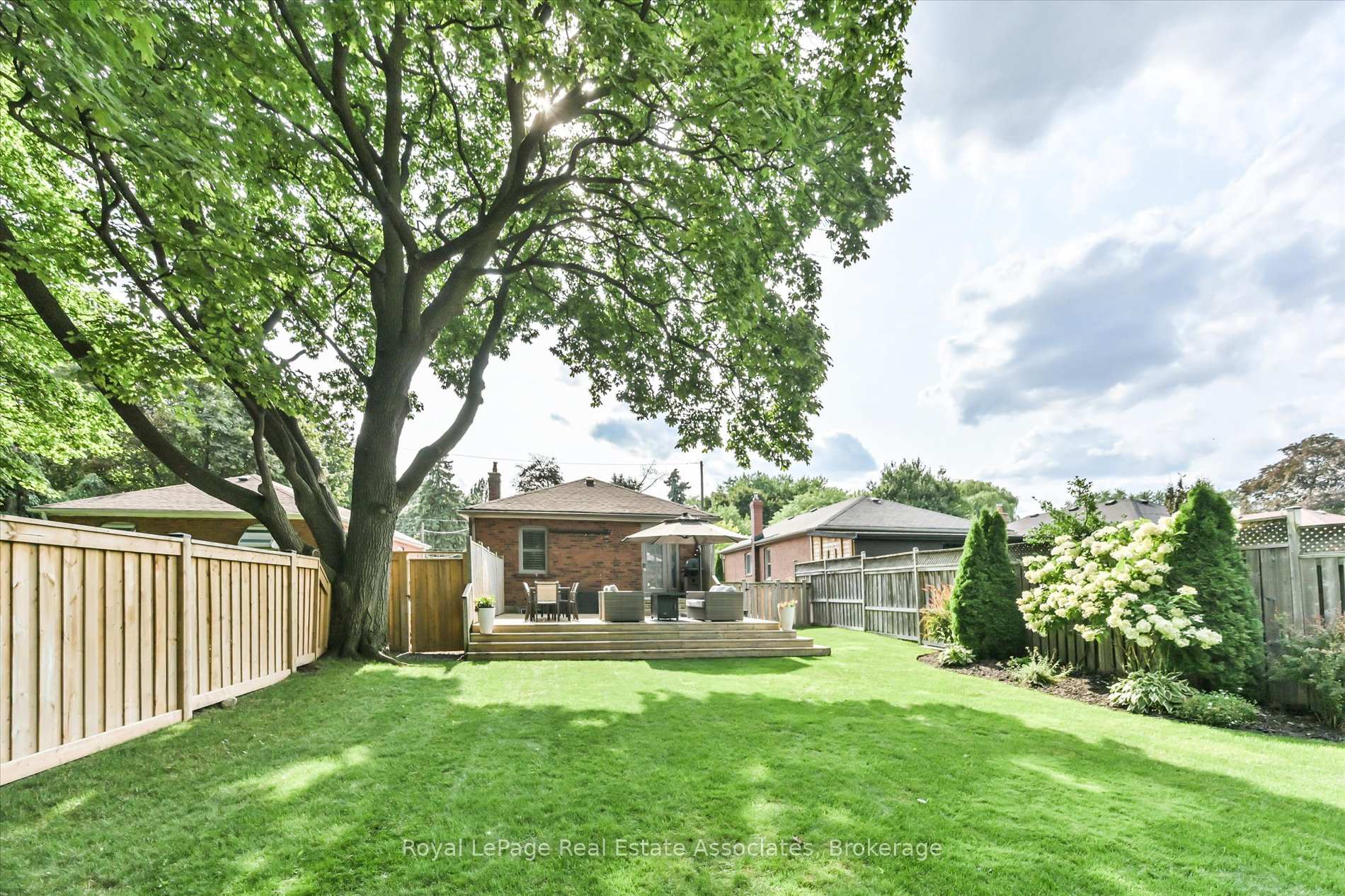 Photo 45 of 41 Ashbourne Drive, Etobicoke, Islington-City Centre West — HOMEH