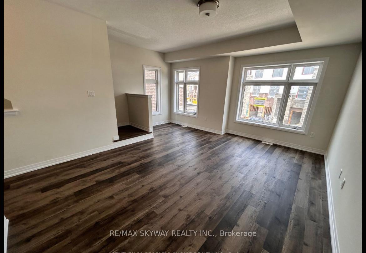 Photo 2 of Unit 2, 66 Fieldridge Crescent, Brampton, Sandringham-Wellington North — HOMEH
