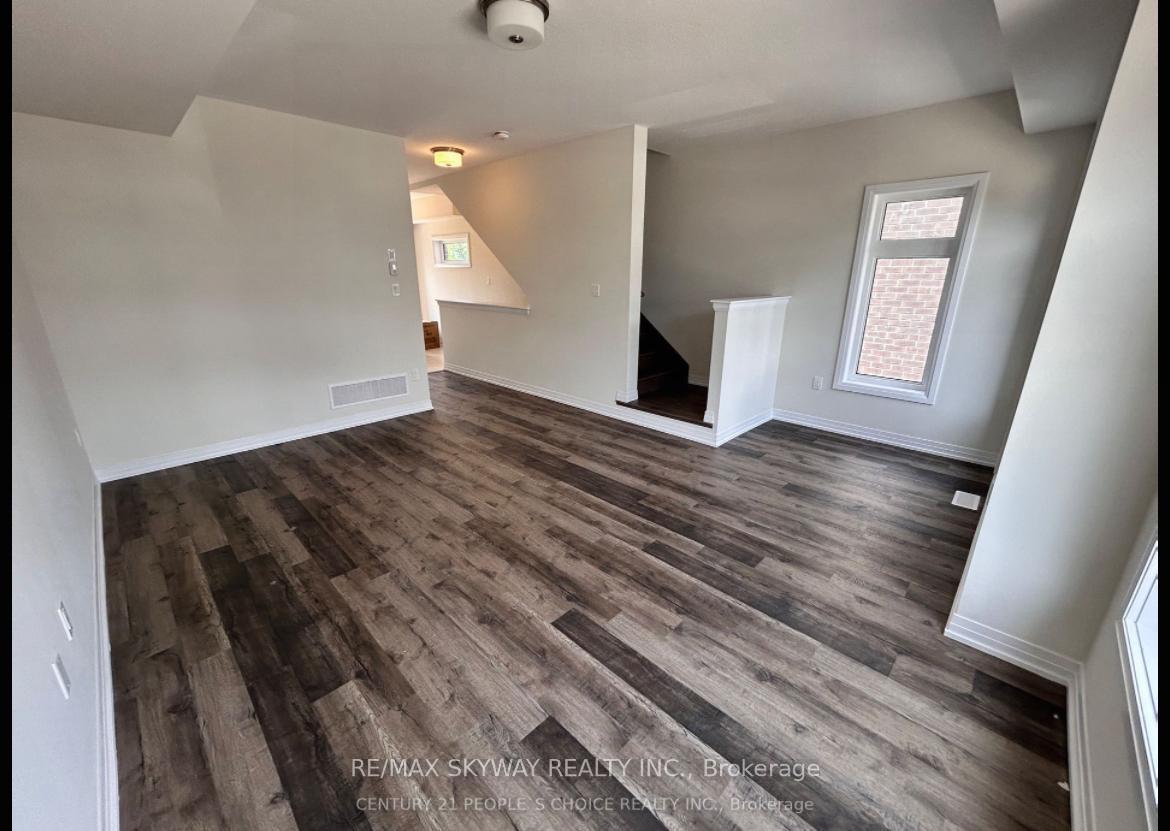 Photo 3 of Unit 2, 66 Fieldridge Crescent, Brampton, Sandringham-Wellington North — HOMEH