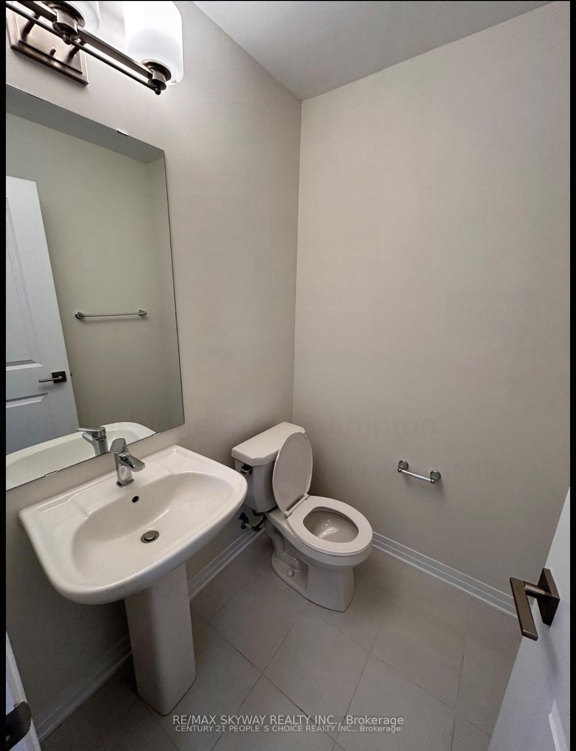 Photo 7 of Unit 2, 66 Fieldridge Crescent, Brampton, Sandringham-Wellington North — HOMEH