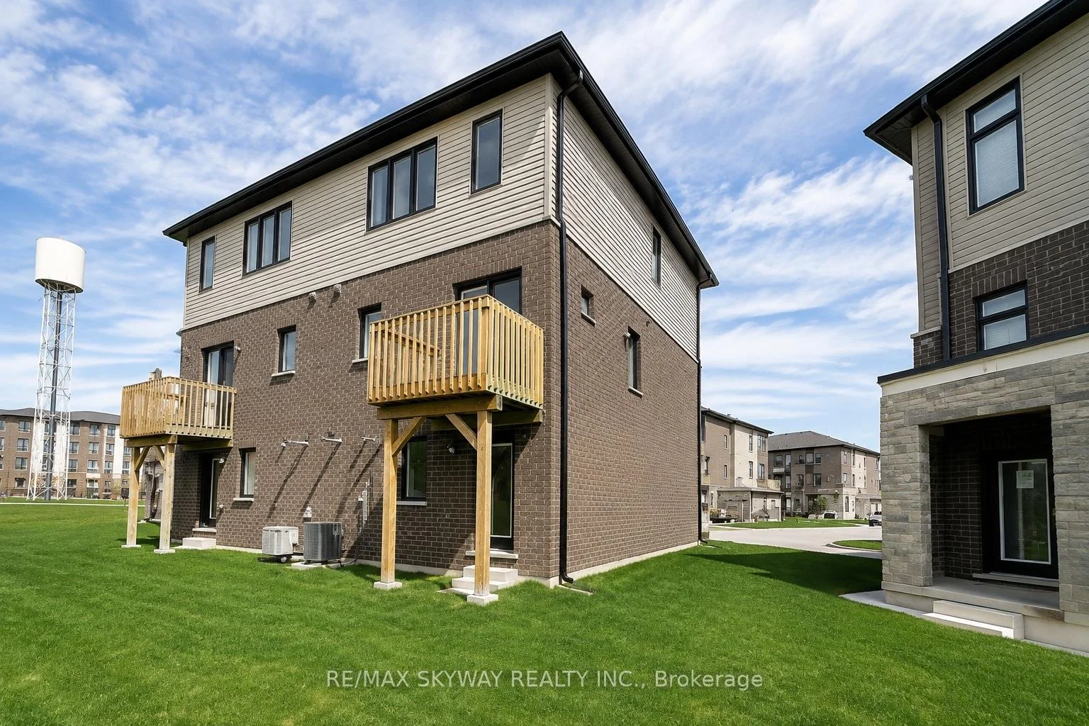 Photo 17 of Unit 2, 66 Fieldridge Crescent, Brampton, Sandringham-Wellington North — HOMEH