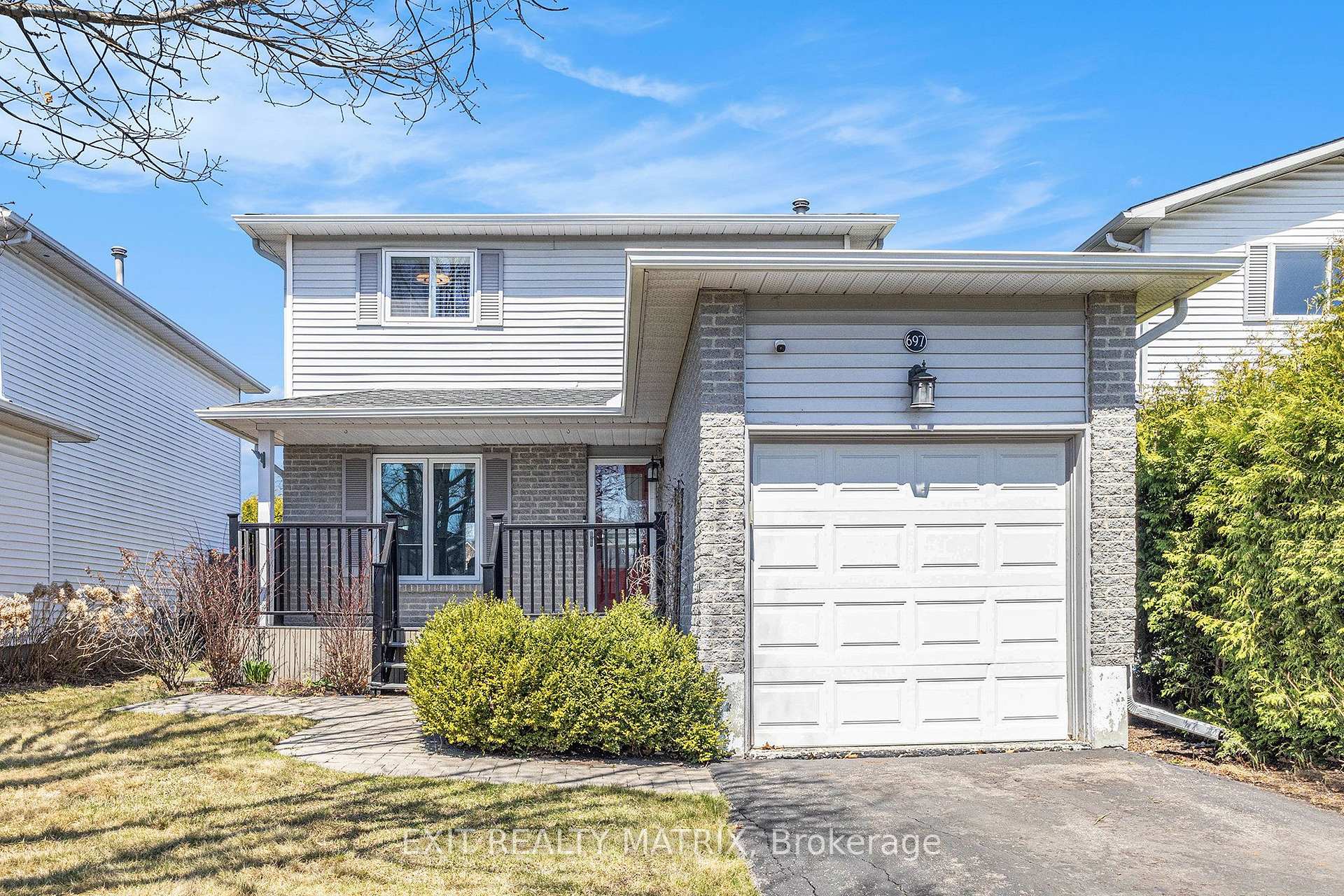 Photo 2 of 697 Levac Drive, Ottawa, Fallingbrook/Pineridge — HOMEH