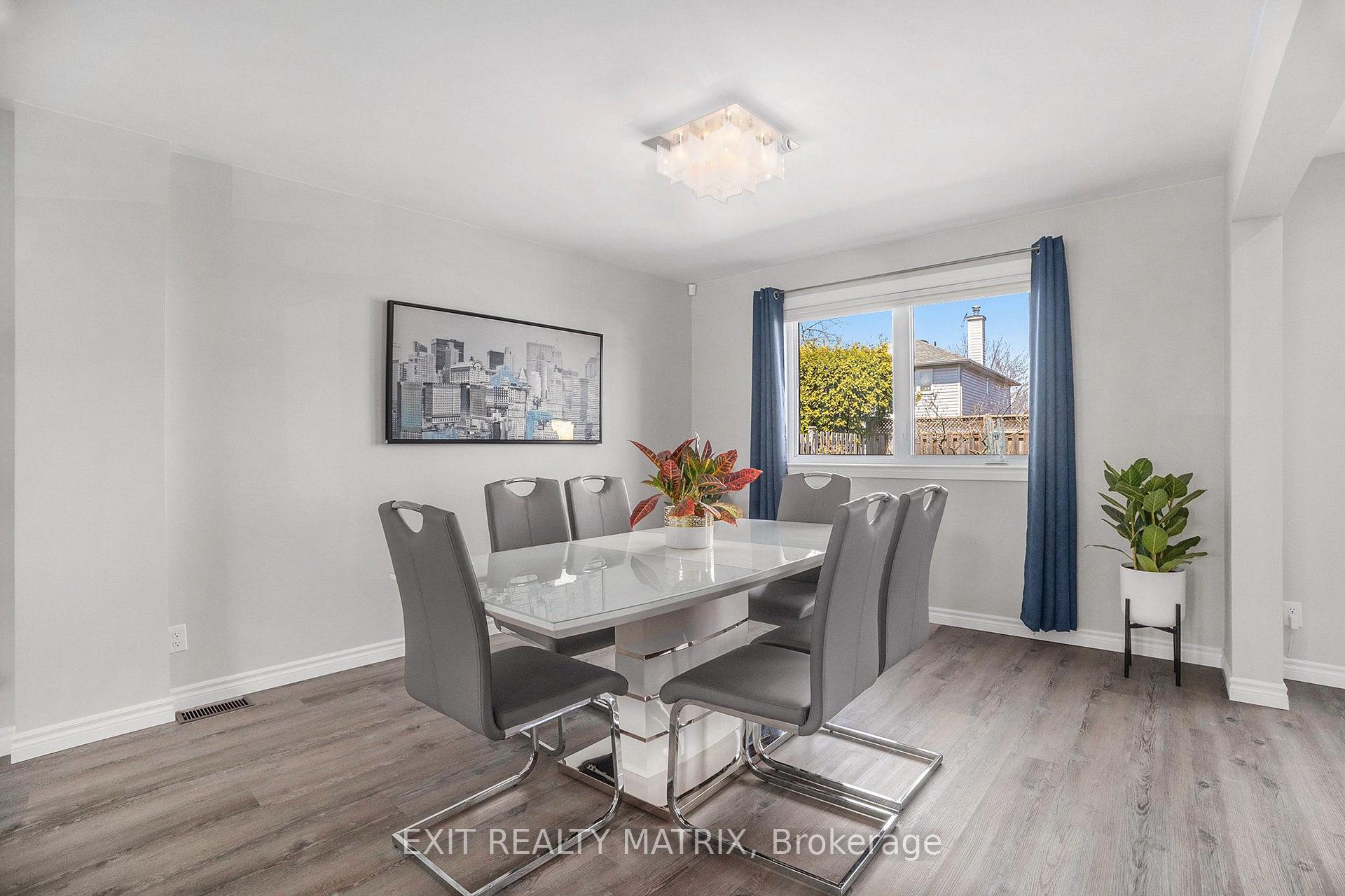 Photo 8 of 697 Levac Drive, Ottawa, Fallingbrook/Pineridge — HOMEH