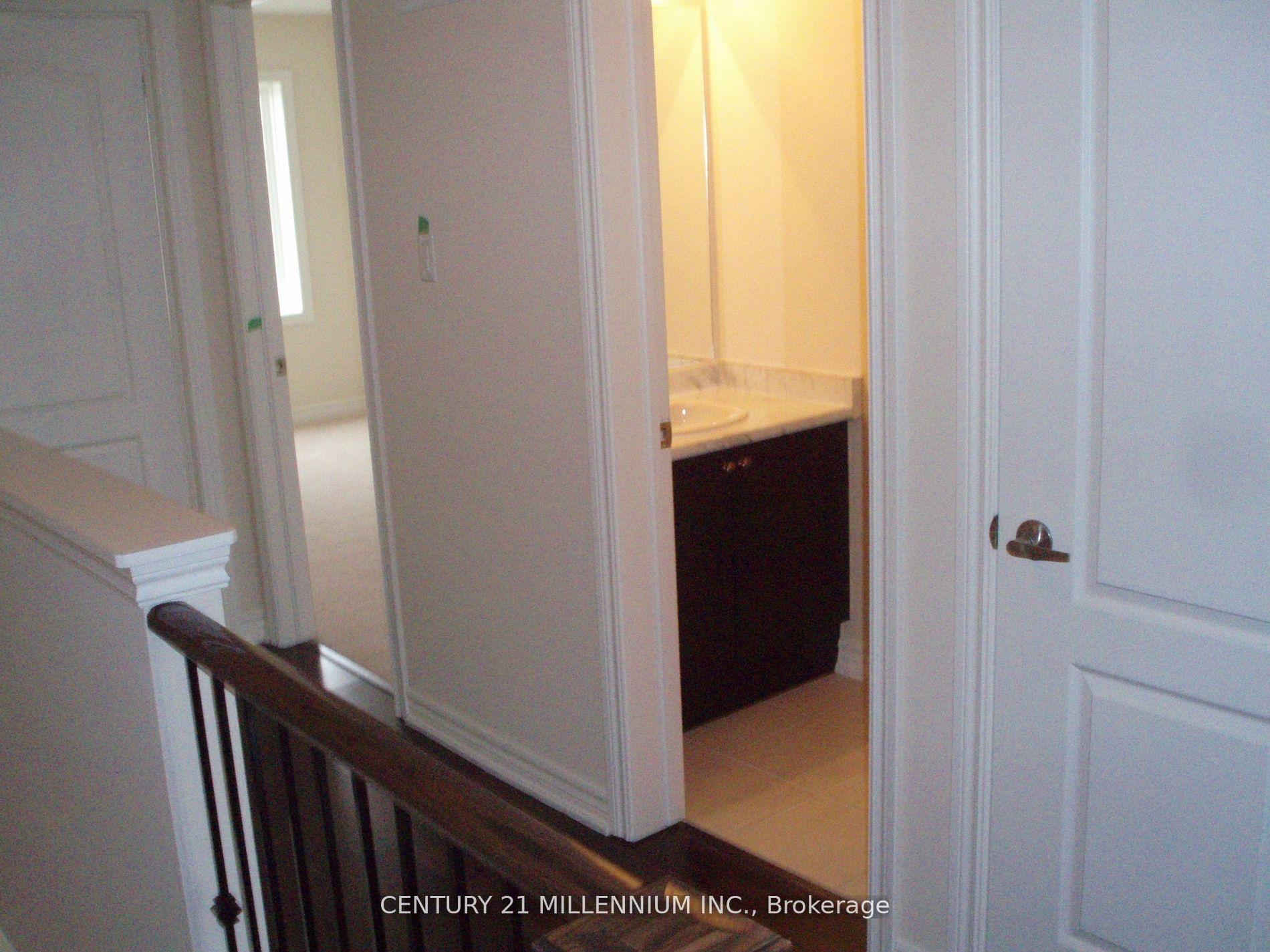 Photo 10 of 62 Magdalene Crescent, Brampton, Heart Lake East — HOMEH
