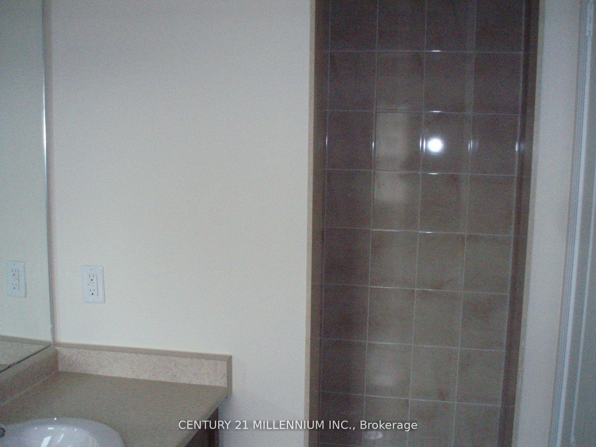 Photo 12 of 62 Magdalene Crescent, Brampton, Heart Lake East — HOMEH