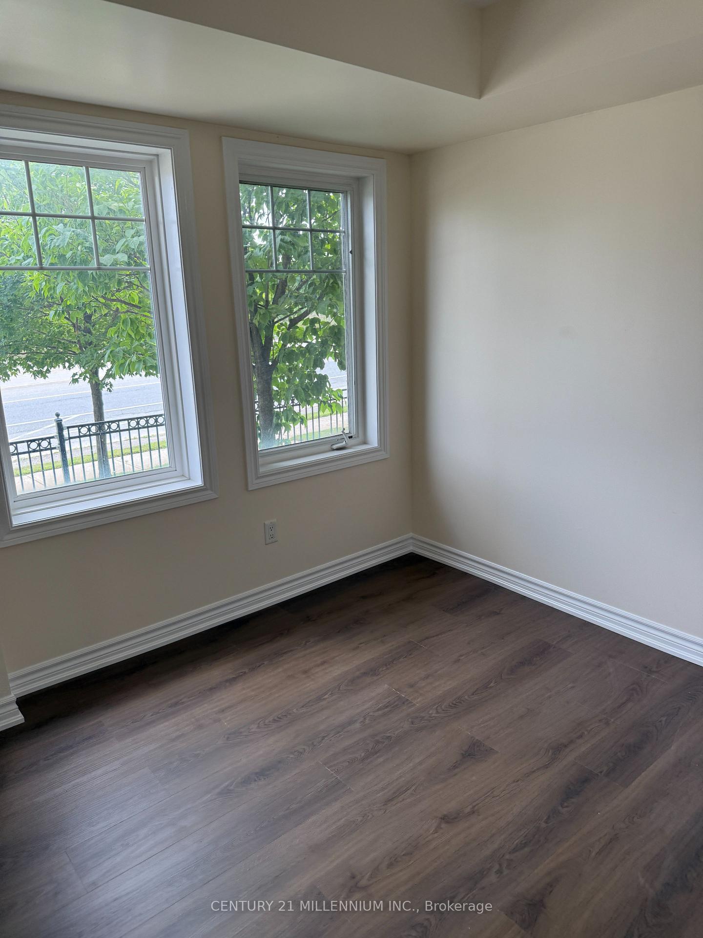 Photo 18 of 62 Magdalene Crescent, Brampton, Heart Lake East — HOMEH