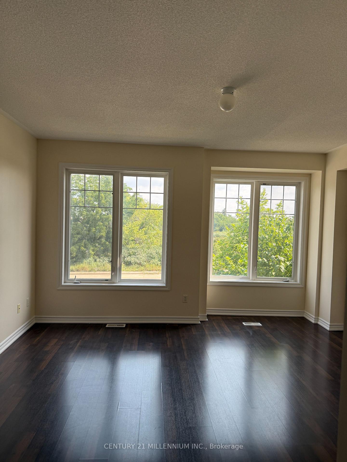 Photo 21 of 62 Magdalene Crescent, Brampton, Heart Lake East — HOMEH
