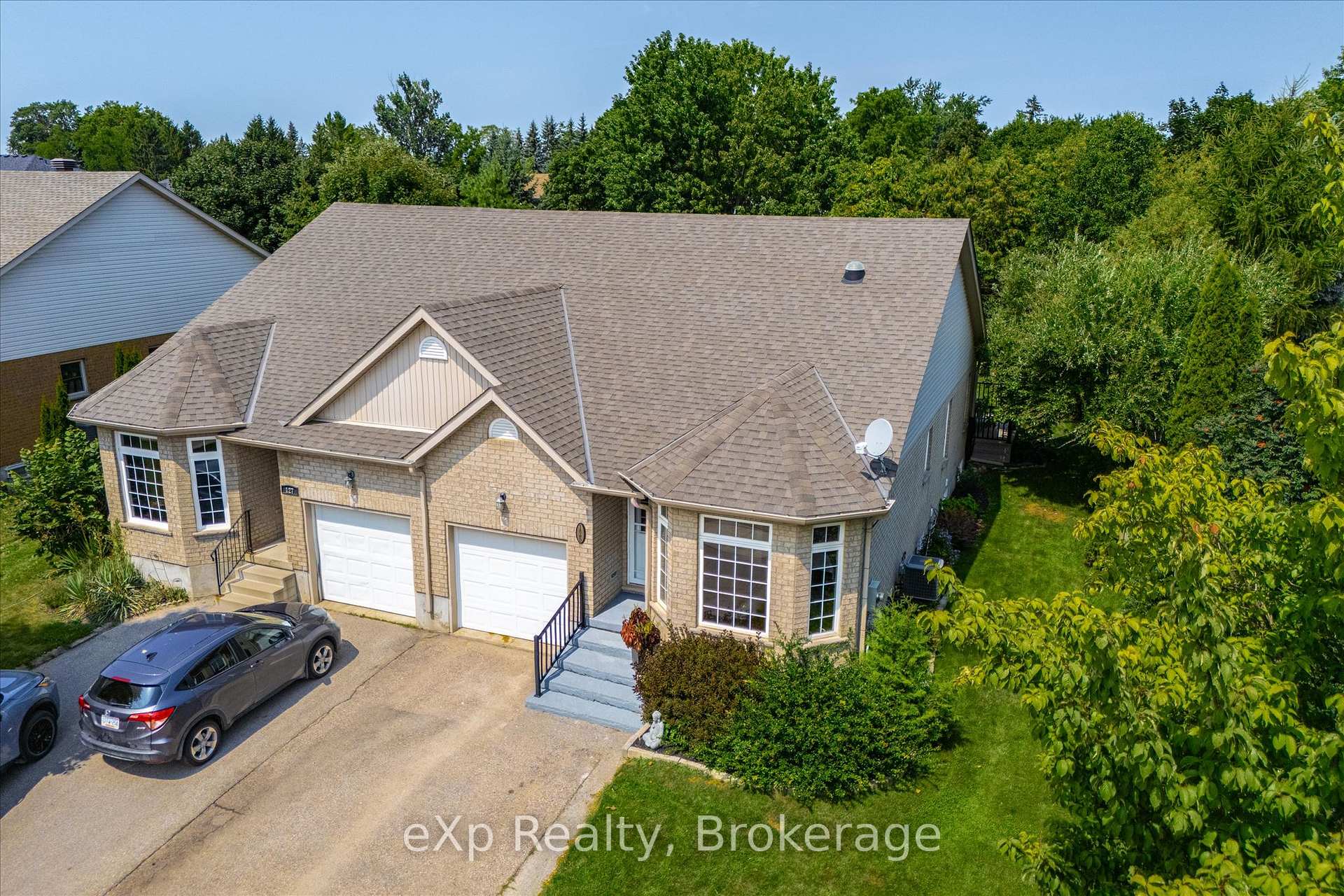 Photo 5 of 125 Halls Drive, Centre Wellington, Elora/Salem — HOMEH