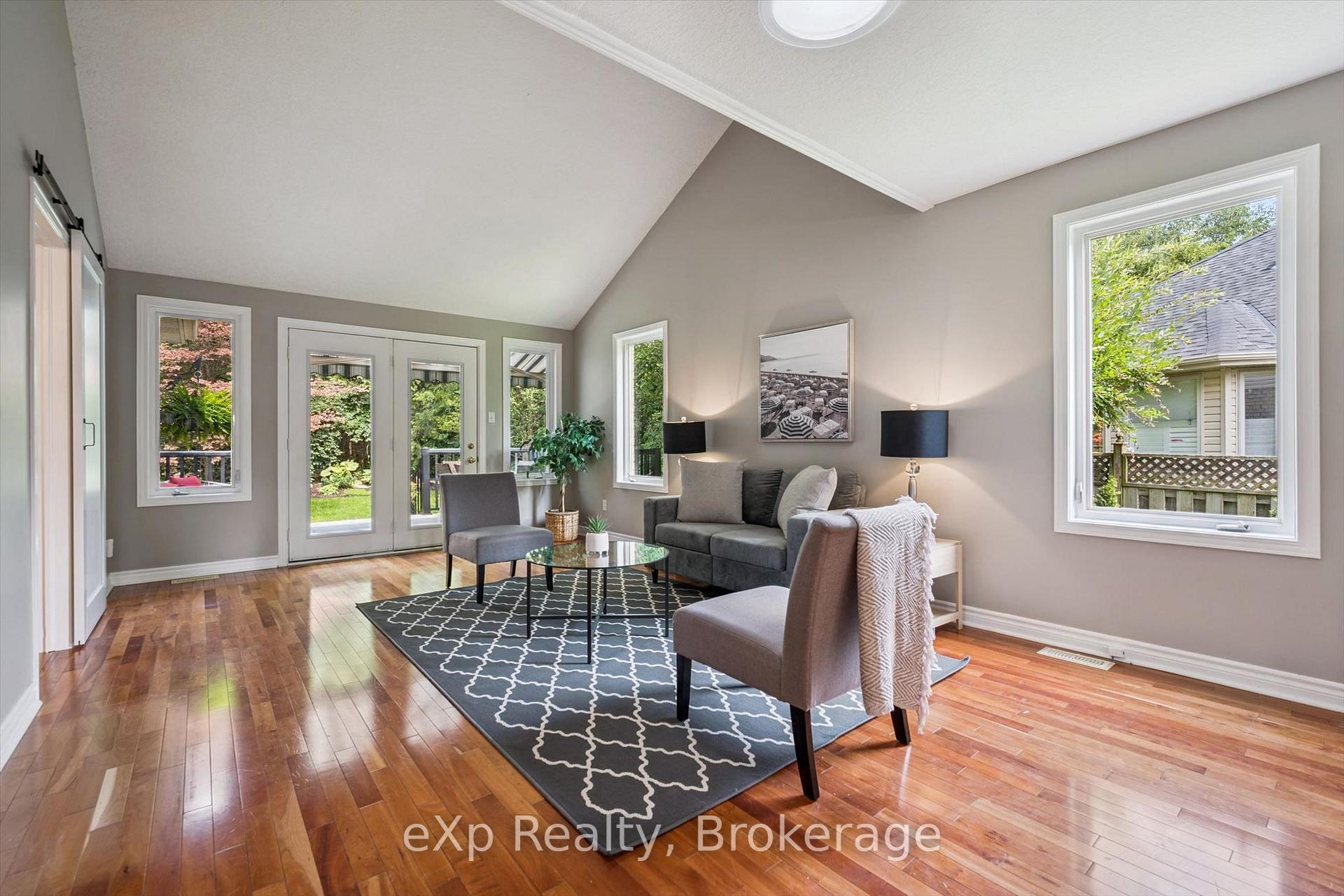 Photo 16 of 125 Halls Drive, Centre Wellington, Elora/Salem — HOMEH