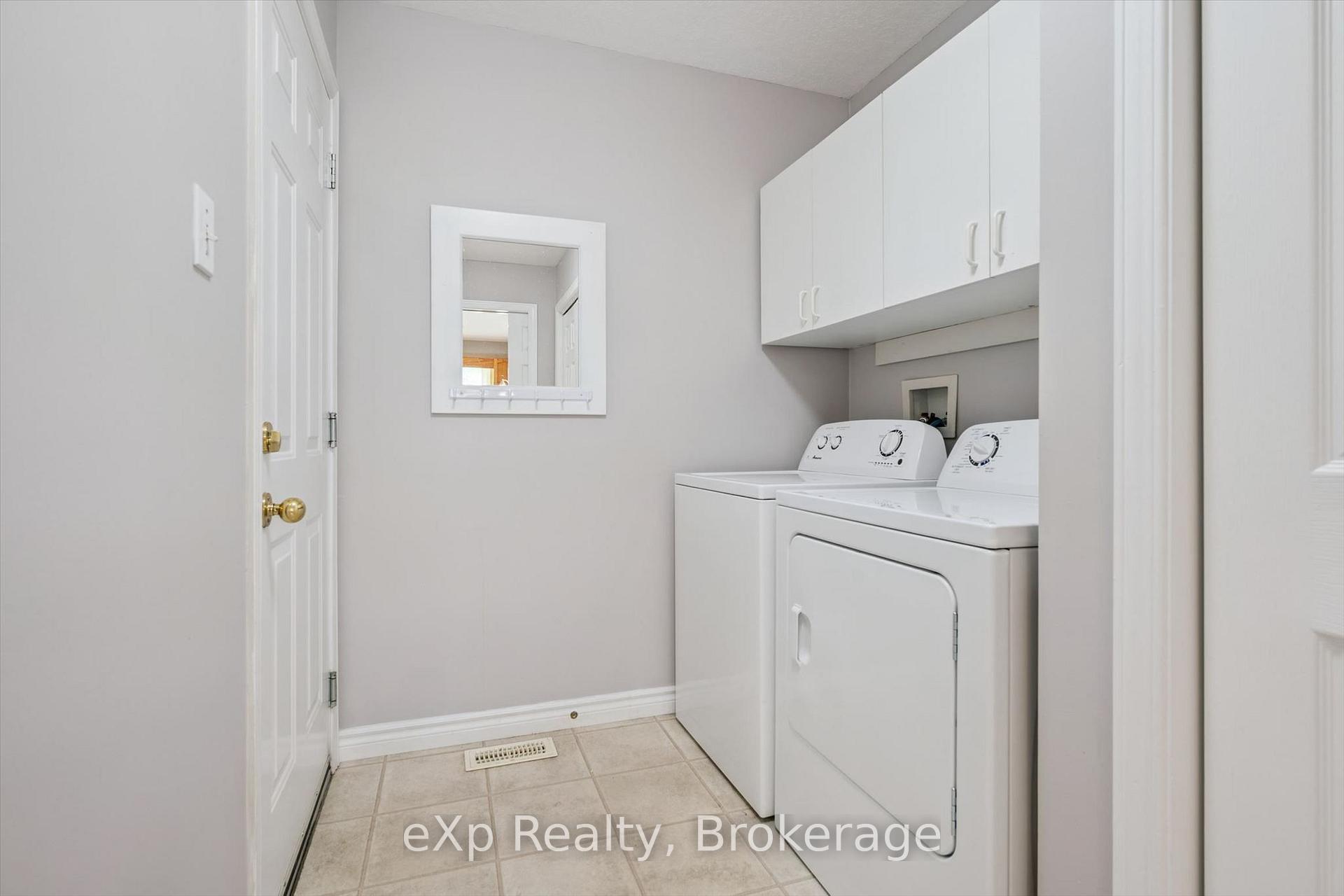 Photo 18 of 125 Halls Drive, Centre Wellington, Elora/Salem — HOMEH