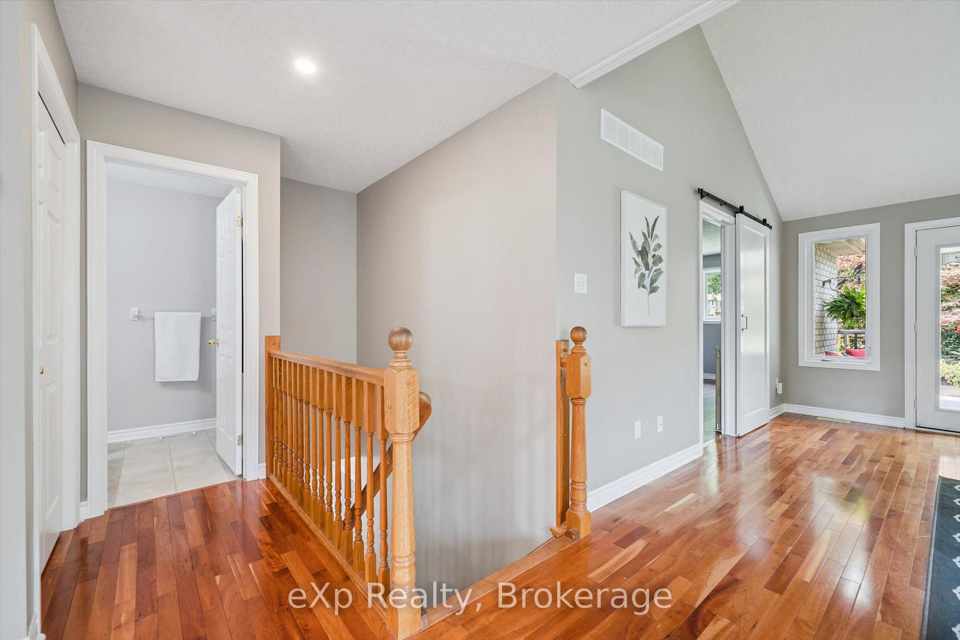Photo 19 of 125 Halls Drive, Centre Wellington, Elora/Salem — HOMEH