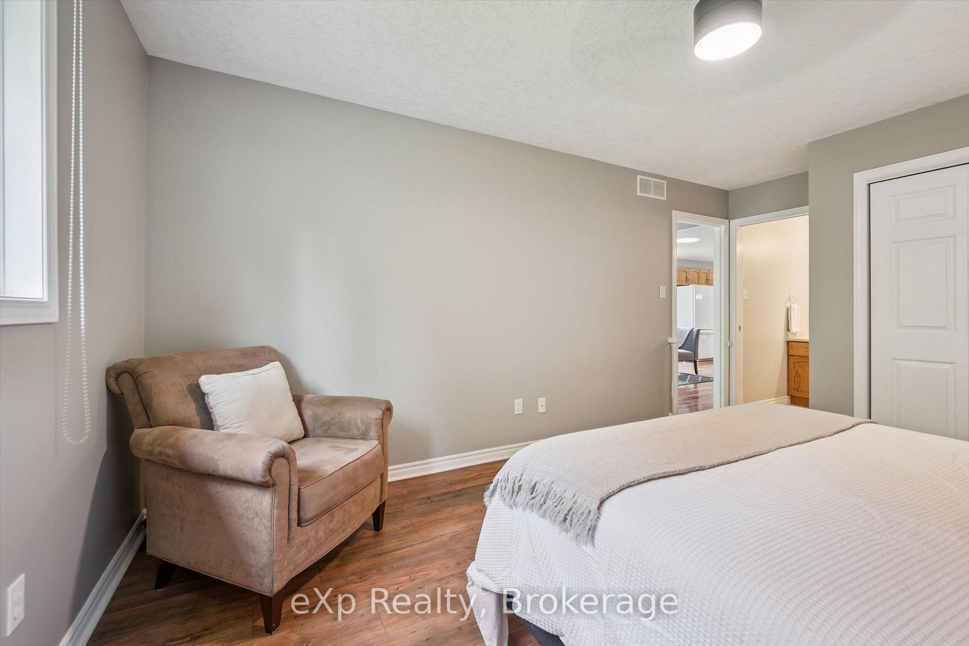 Photo 21 of 125 Halls Drive, Centre Wellington, Elora/Salem — HOMEH