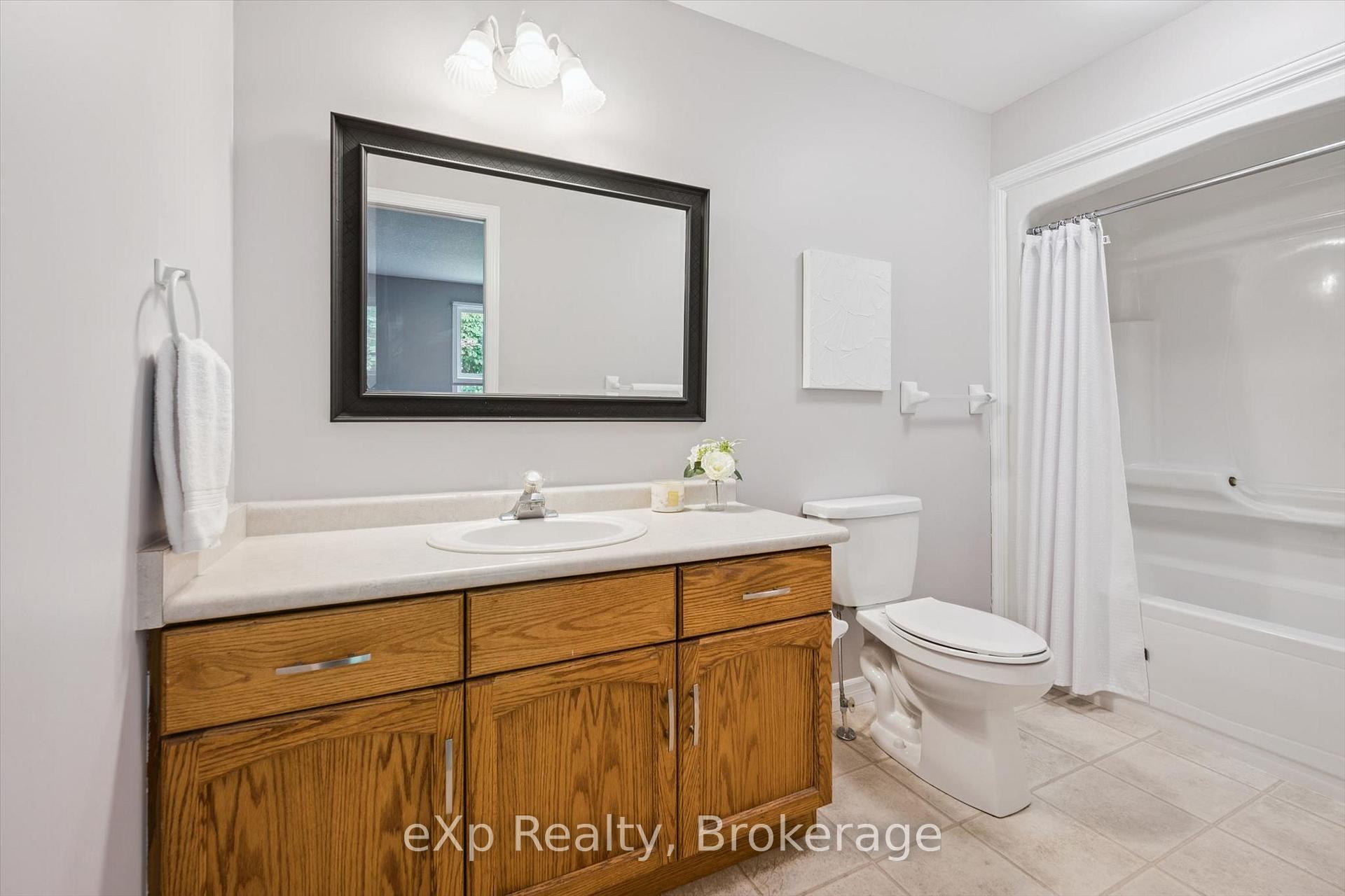 Photo 22 of 125 Halls Drive, Centre Wellington, Elora/Salem — HOMEH
