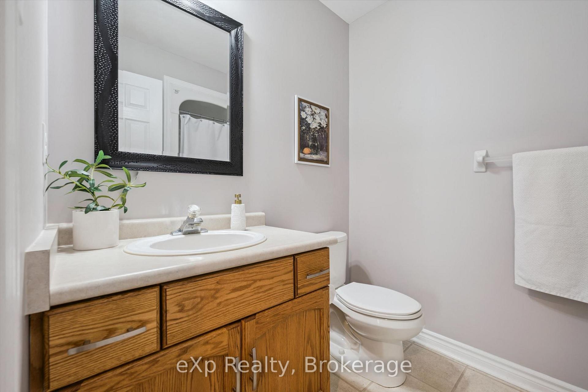 Photo 23 of 125 Halls Drive, Centre Wellington, Elora/Salem — HOMEH