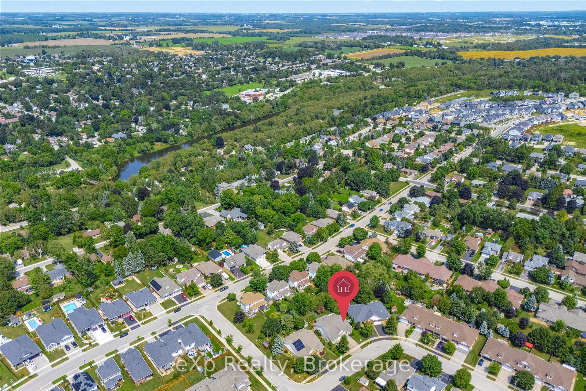 Photo 41 of 125 Halls Drive, Centre Wellington, Elora/Salem — HOMEH