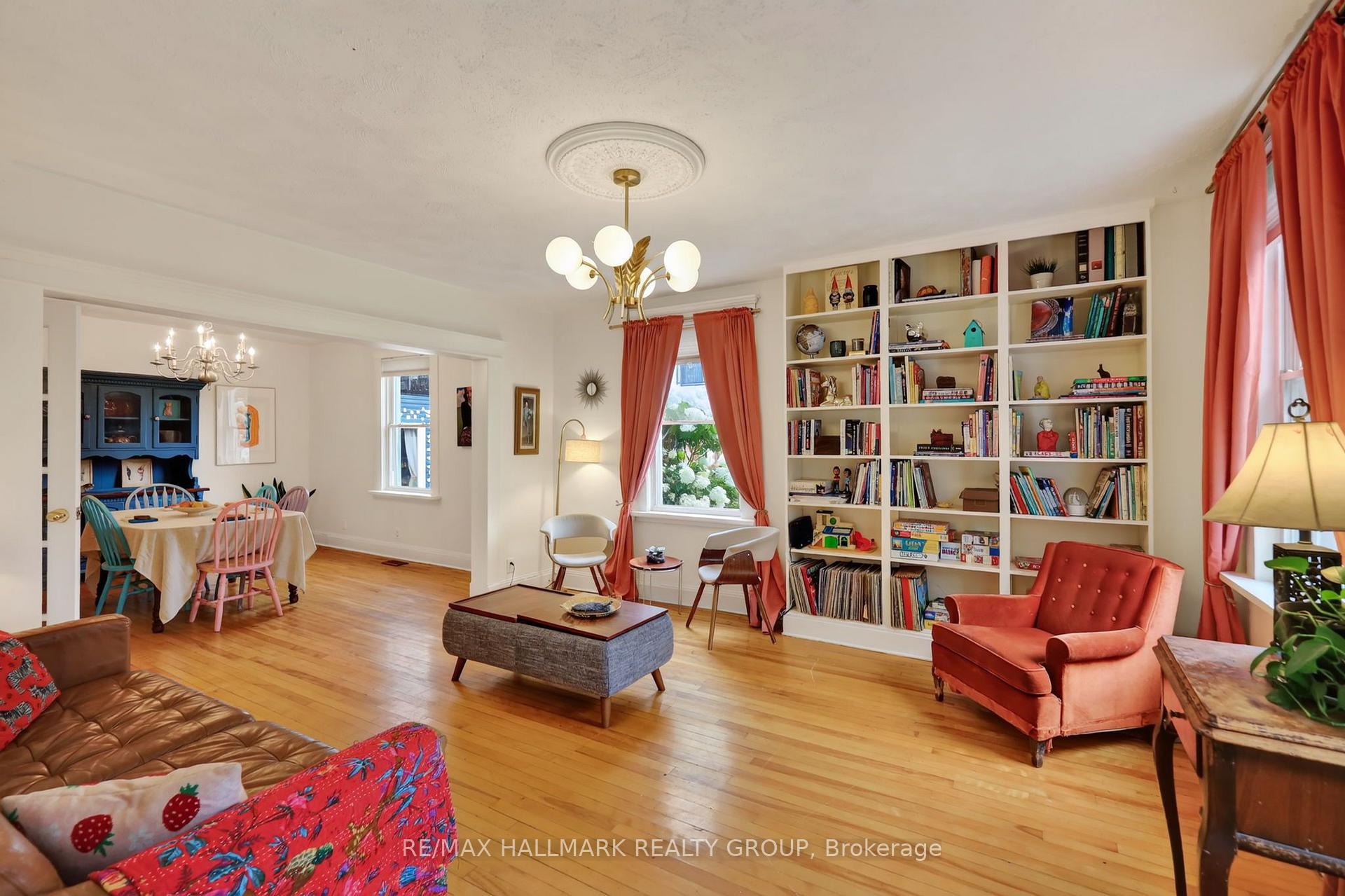 Photo 4 of 664 Center Street, Ottawa, Castle Heights/Rideau High — HOMEH