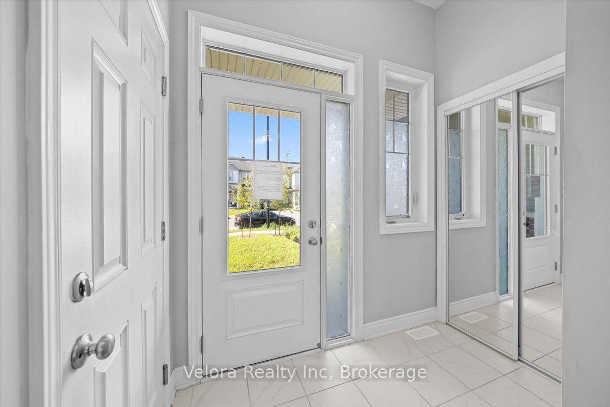 Photo 5 of 557 Flagstaff Drive, Ottawa, Barrhaven - Half Moon Bay — HOMEH