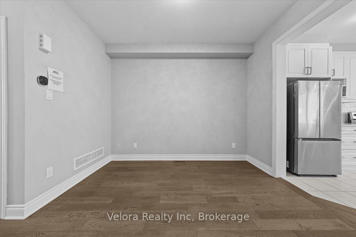 Photo 11 of 557 Flagstaff Drive, Ottawa, Barrhaven - Half Moon Bay — HOMEH