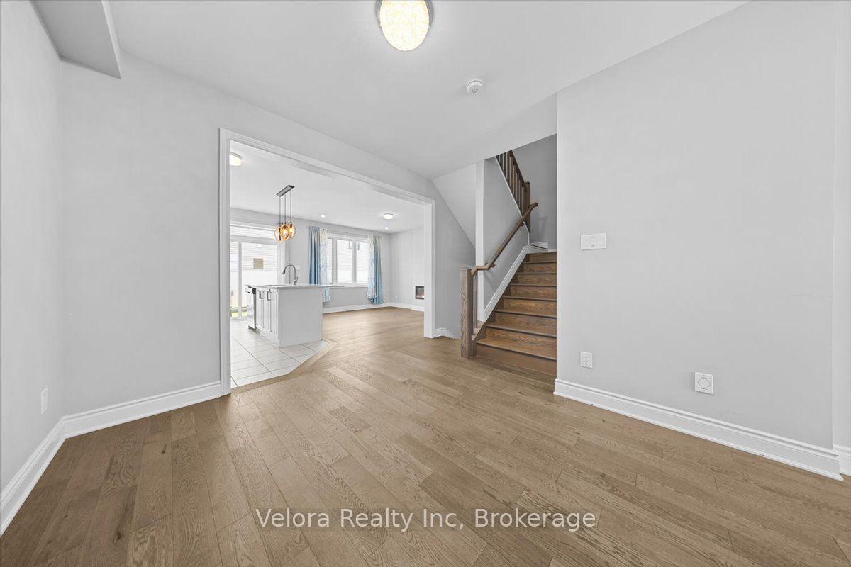 Photo 12 of 557 Flagstaff Drive, Ottawa, Barrhaven - Half Moon Bay — HOMEH