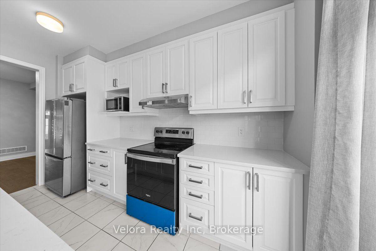 Photo 15 of 557 Flagstaff Drive, Ottawa, Barrhaven - Half Moon Bay — HOMEH