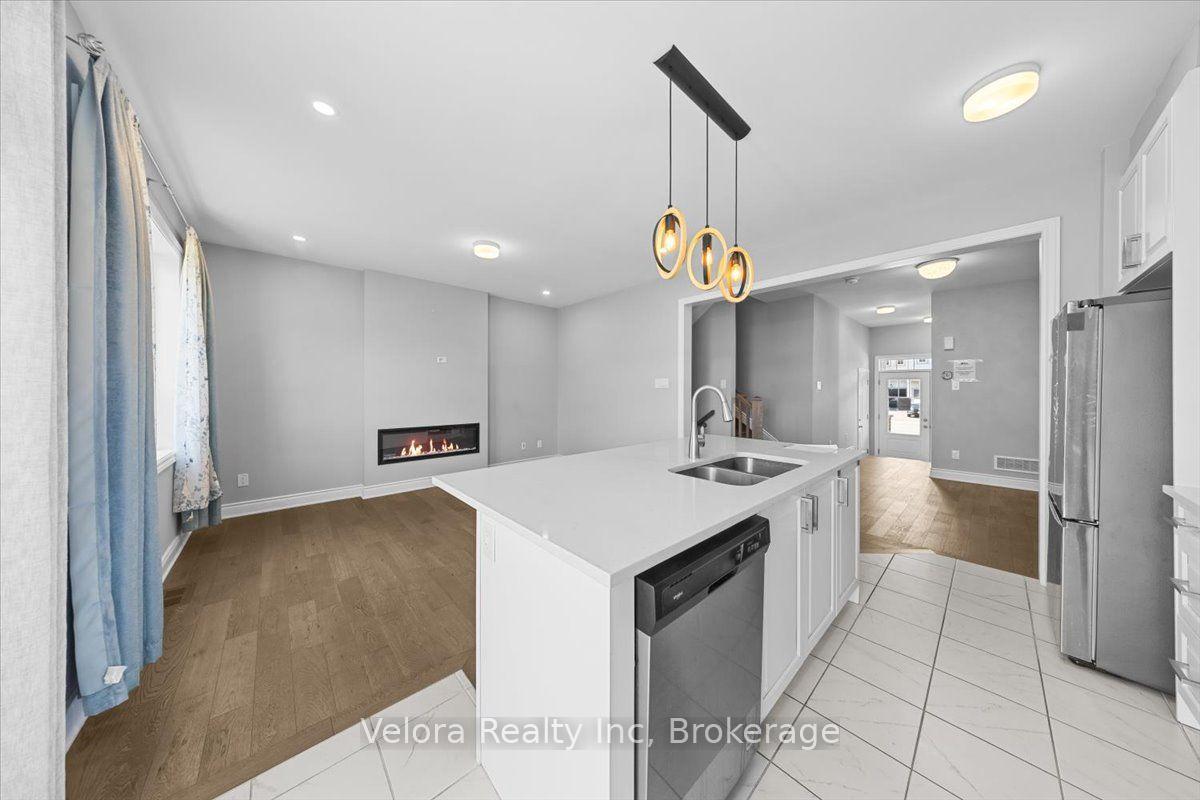 Photo 17 of 557 Flagstaff Drive, Ottawa, Barrhaven - Half Moon Bay — HOMEH