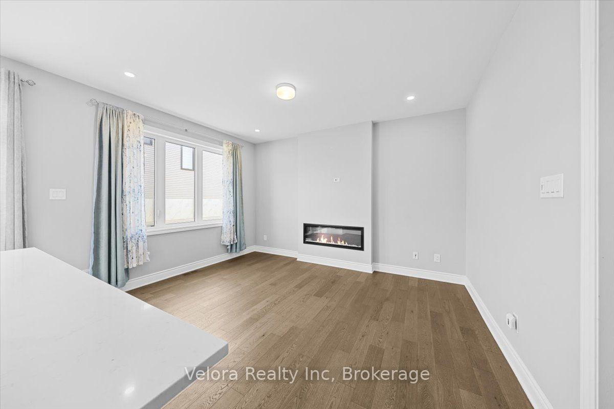 Photo 20 of 557 Flagstaff Drive, Ottawa, Barrhaven - Half Moon Bay — HOMEH
