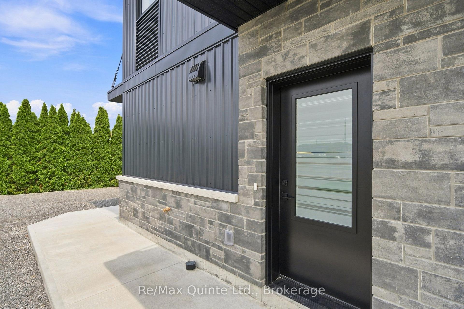 Photo 9 of Unit D, 5 Sienna Avenue, Belleville, Belleville Ward — HOMEH