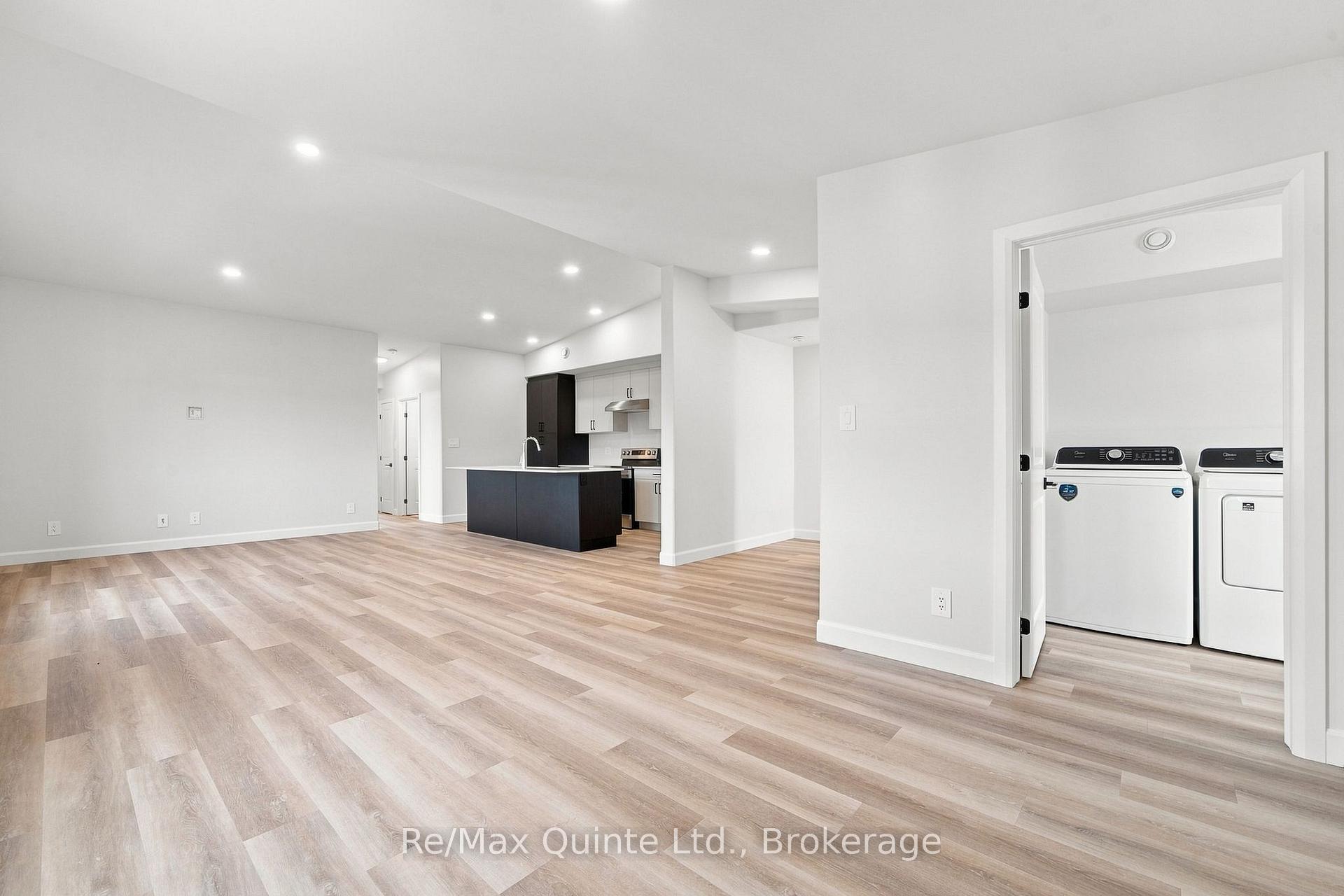 Photo 21 of Unit D, 5 Sienna Avenue, Belleville, Belleville Ward — HOMEH