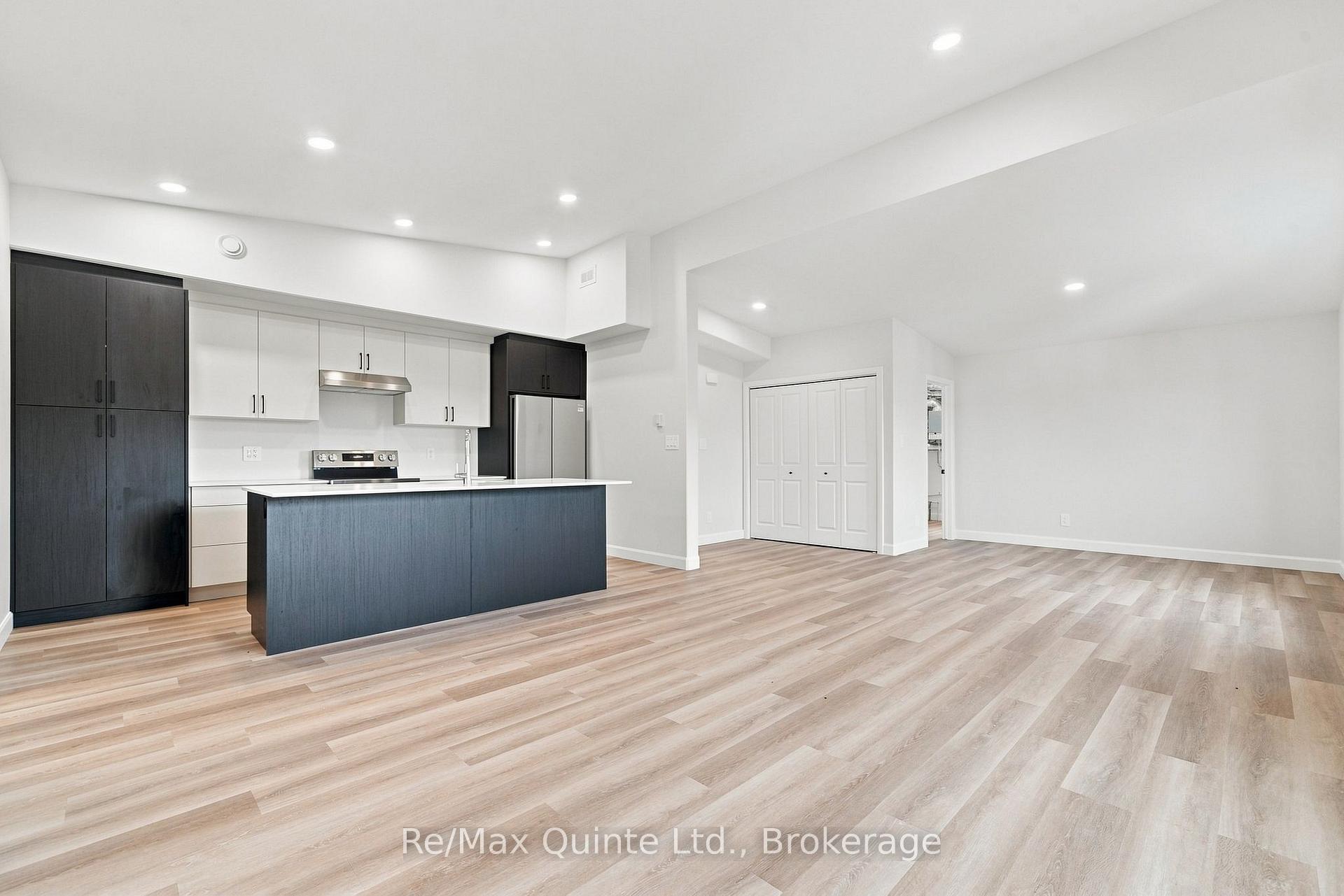 Photo 24 of Unit D, 5 Sienna Avenue, Belleville, Belleville Ward — HOMEH