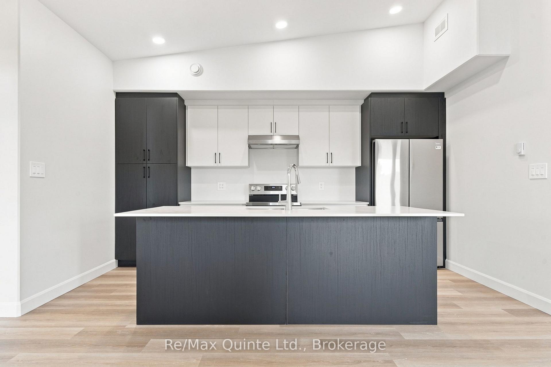 Photo 27 of Unit D, 5 Sienna Avenue, Belleville, Belleville Ward — HOMEH