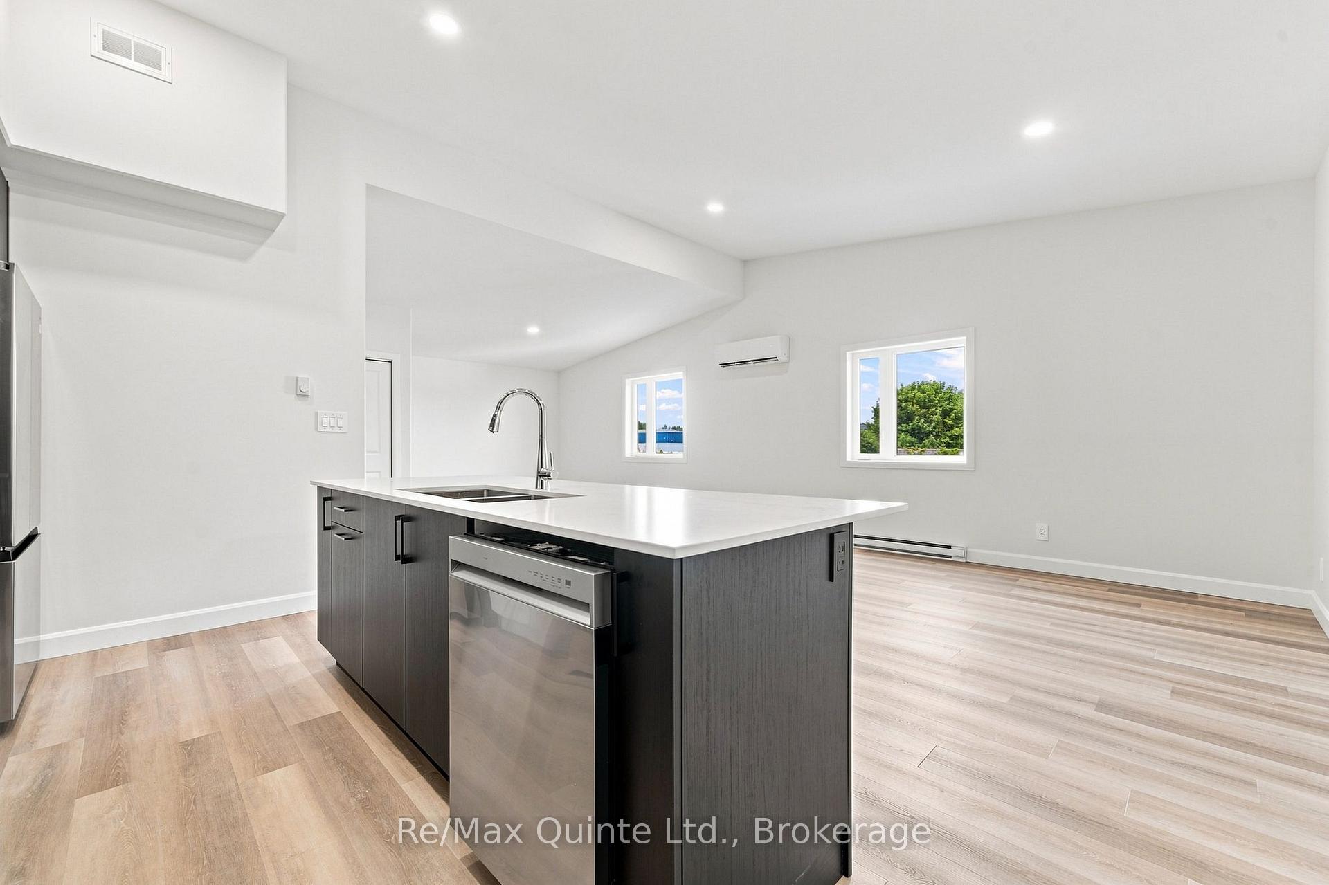 Photo 33 of Unit D, 5 Sienna Avenue, Belleville, Belleville Ward — HOMEH
