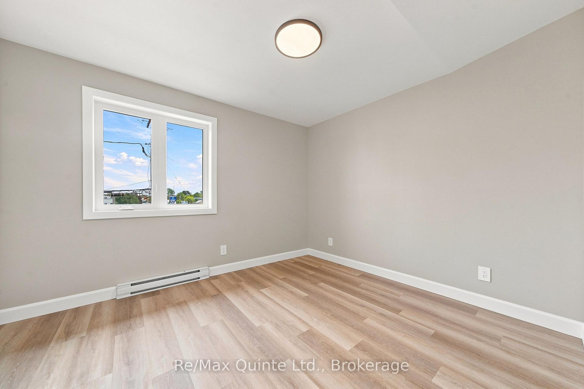 Photo 43 of Unit D, 5 Sienna Avenue, Belleville, Belleville Ward — HOMEH