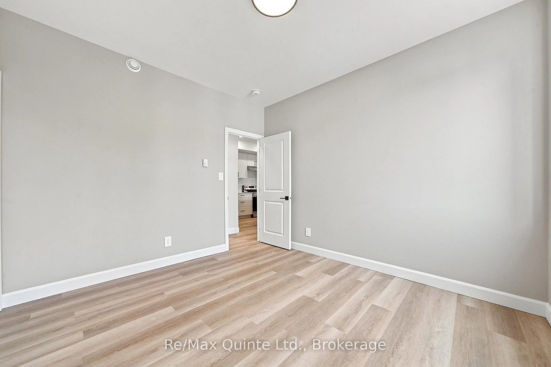 Photo 38 of Unit D, 5 Sienna Avenue, Belleville, Belleville Ward — HOMEH