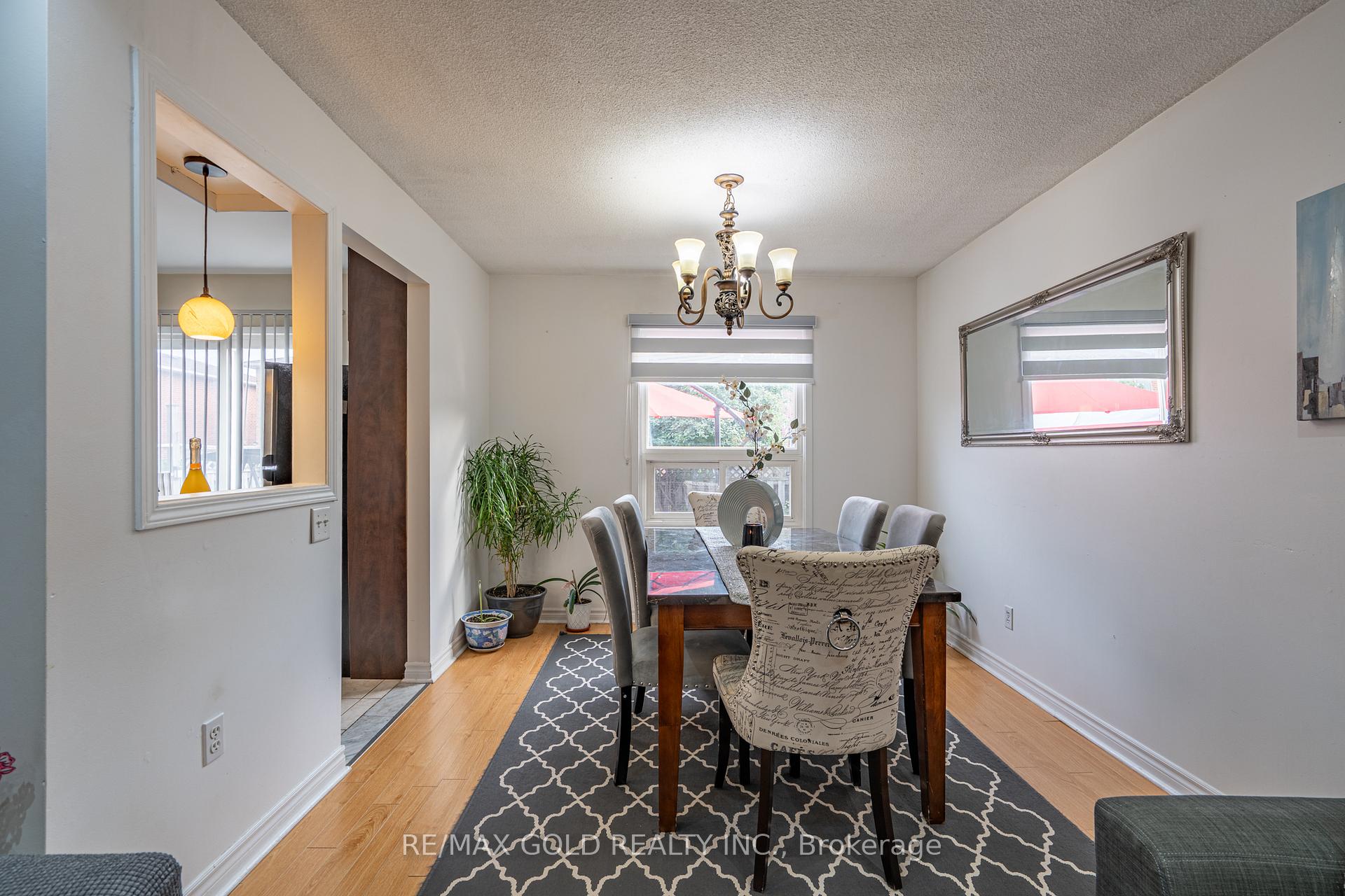 Photo 9 of 86 Whitehaven Drive, Brampton, Heart Lake West — HOMEH