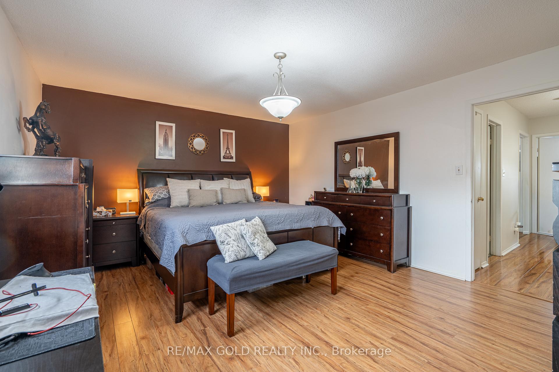 Photo 19 of 86 Whitehaven Drive, Brampton, Heart Lake West — HOMEH