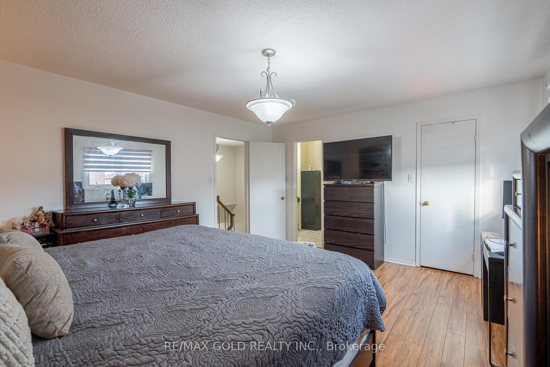 Photo 20 of 86 Whitehaven Drive, Brampton, Heart Lake West — HOMEH