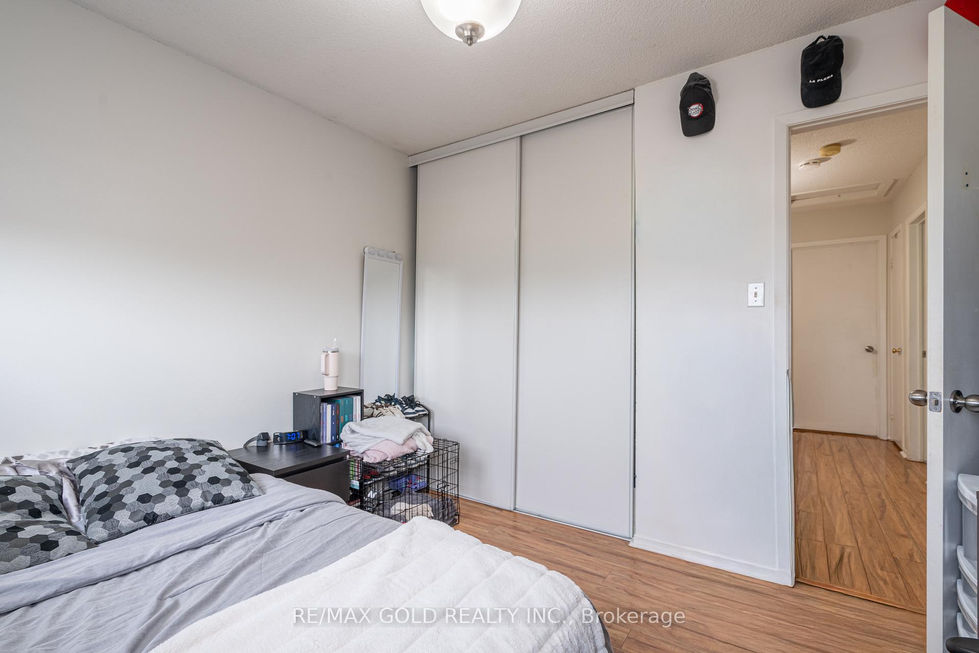 Photo 25 of 86 Whitehaven Drive, Brampton, Heart Lake West — HOMEH