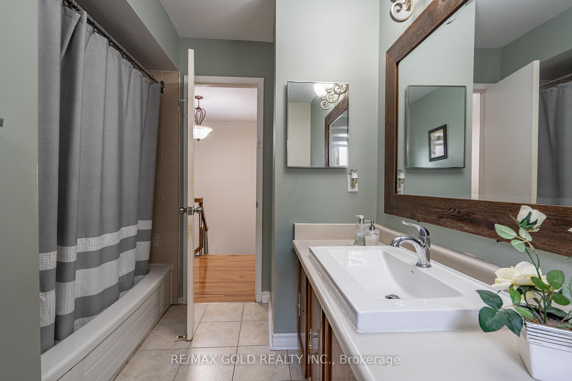 Photo 30 of 86 Whitehaven Drive, Brampton, Heart Lake West — HOMEH