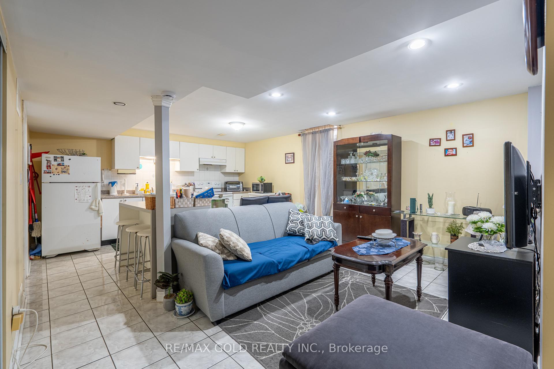 Photo 31 of 86 Whitehaven Drive, Brampton, Heart Lake West — HOMEH