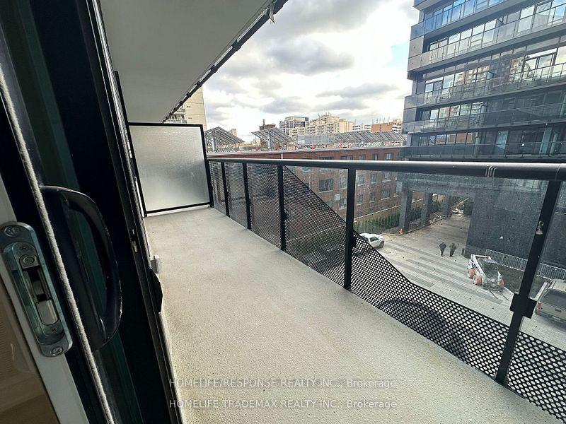 Photo 7 of Unit 416, 117 Broadway Avenue, Toronto, Mount Pleasant West — HOMEH