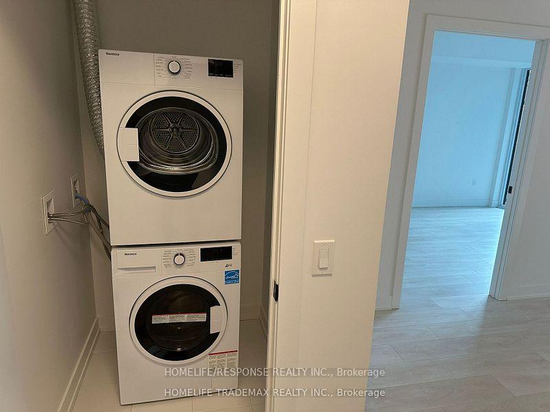 Photo 18 of Unit 416, 117 Broadway Avenue, Toronto, Mount Pleasant West — HOMEH