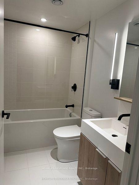 Photo 22 of Unit 416, 117 Broadway Avenue, Toronto, Mount Pleasant West — HOMEH