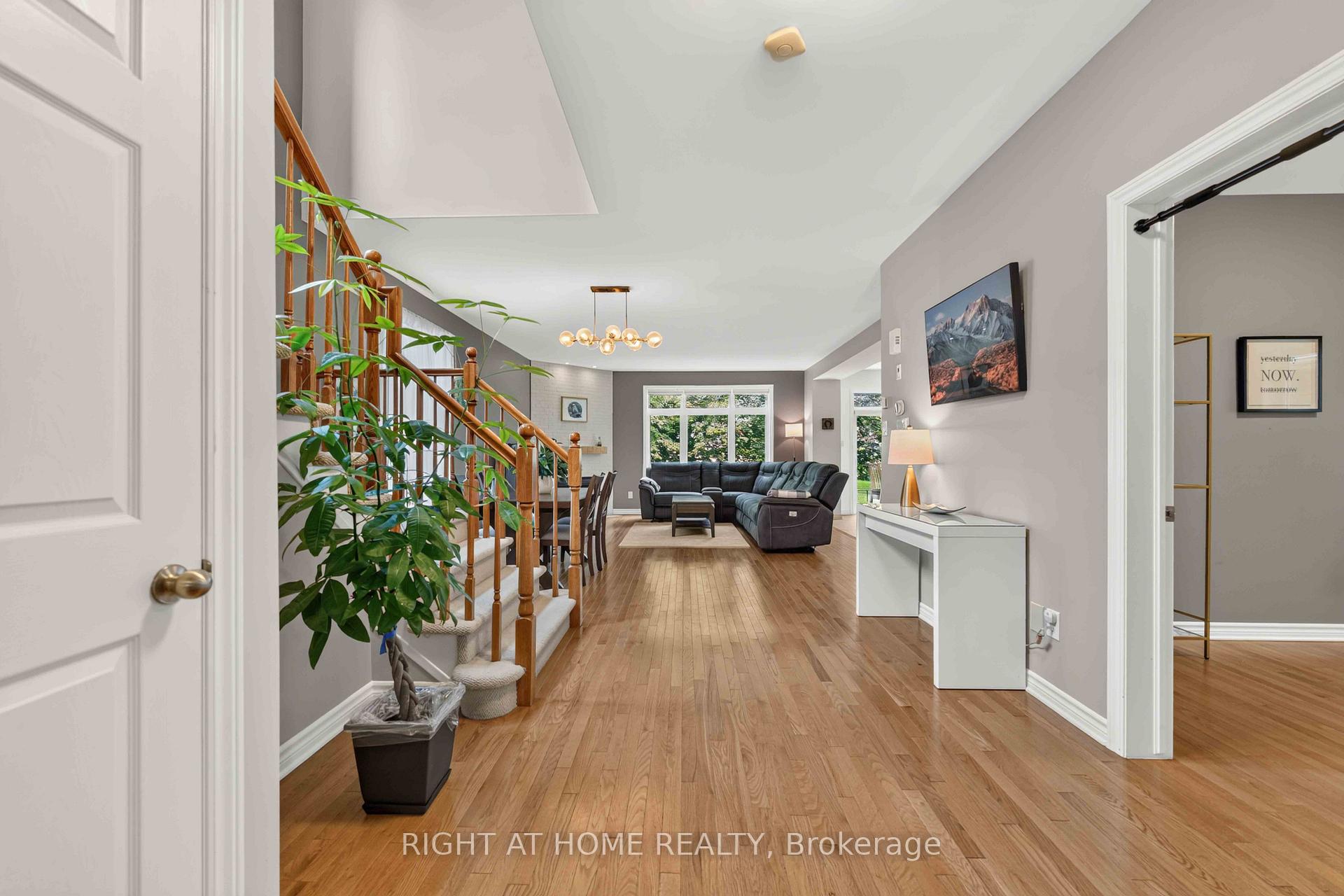 Photo 3 of 168 Steeple Chase Drive, Ottawa, Kanata - Bridlewood — HOMEH