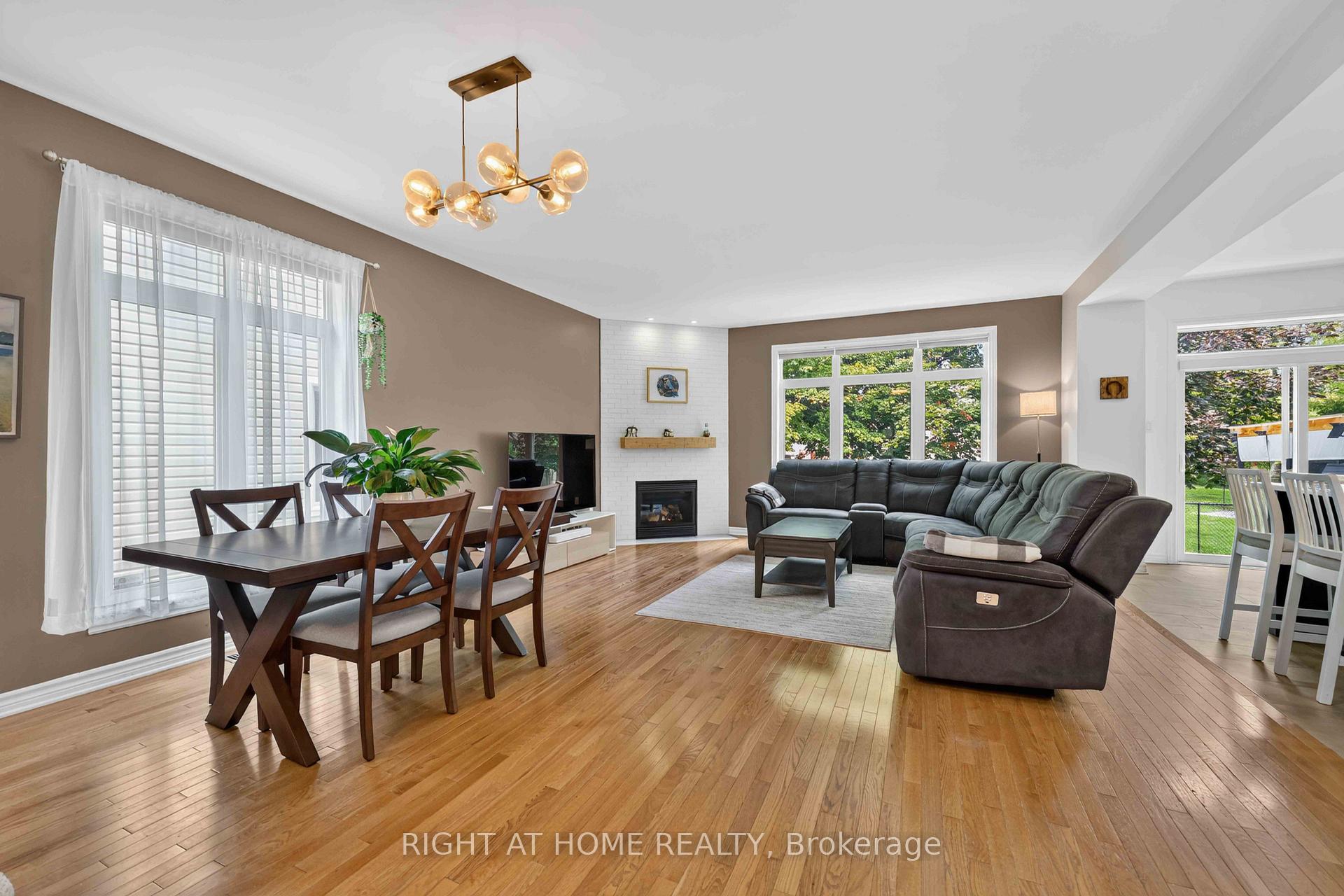 Photo 6 of 168 Steeple Chase Drive, Ottawa, Kanata - Bridlewood — HOMEH