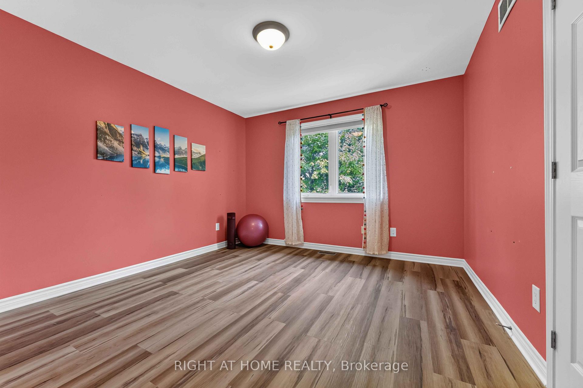 Photo 21 of 168 Steeple Chase Drive, Ottawa, Kanata - Bridlewood — HOMEH