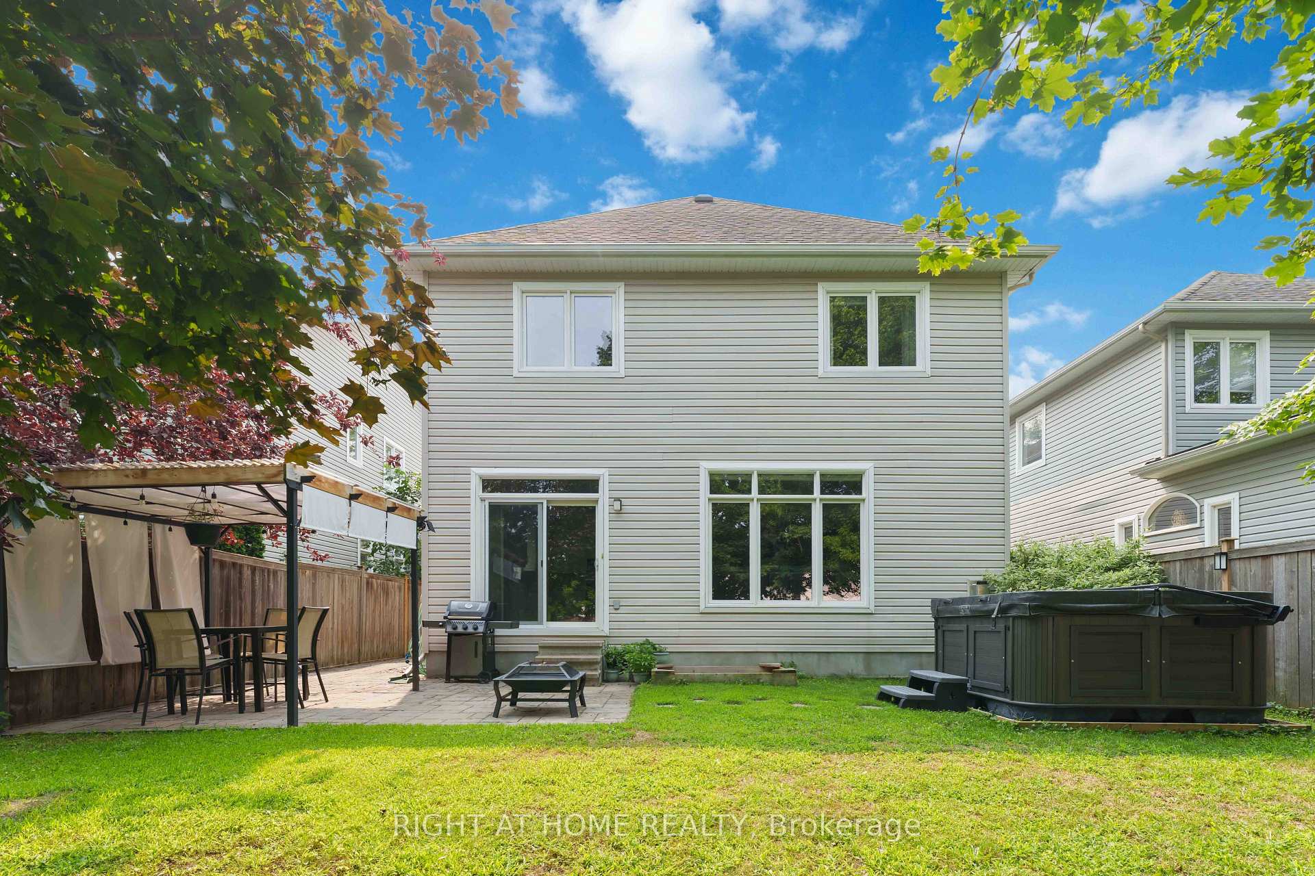 Photo 29 of 168 Steeple Chase Drive, Ottawa, Kanata - Bridlewood — HOMEH