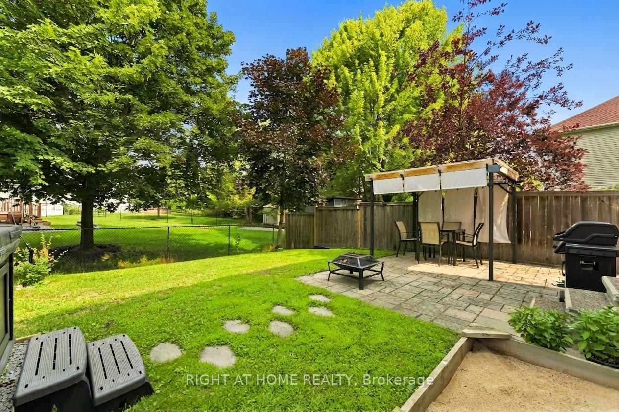 Photo 30 of 168 Steeple Chase Drive, Ottawa, Kanata - Bridlewood — HOMEH