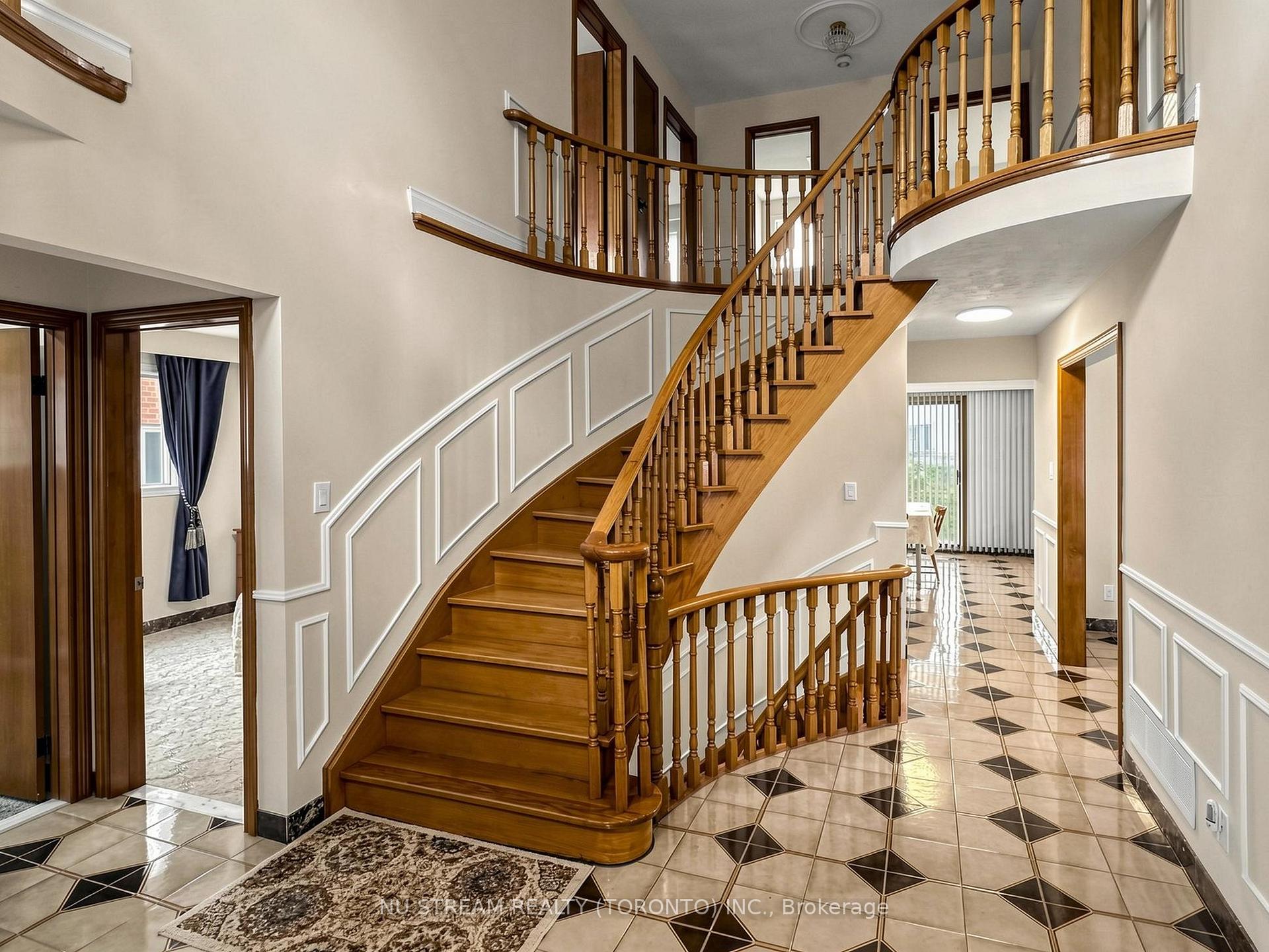 Photo 20 of 117 Ambercroft Boulevard, Scarborough, Steeles — HOMEH