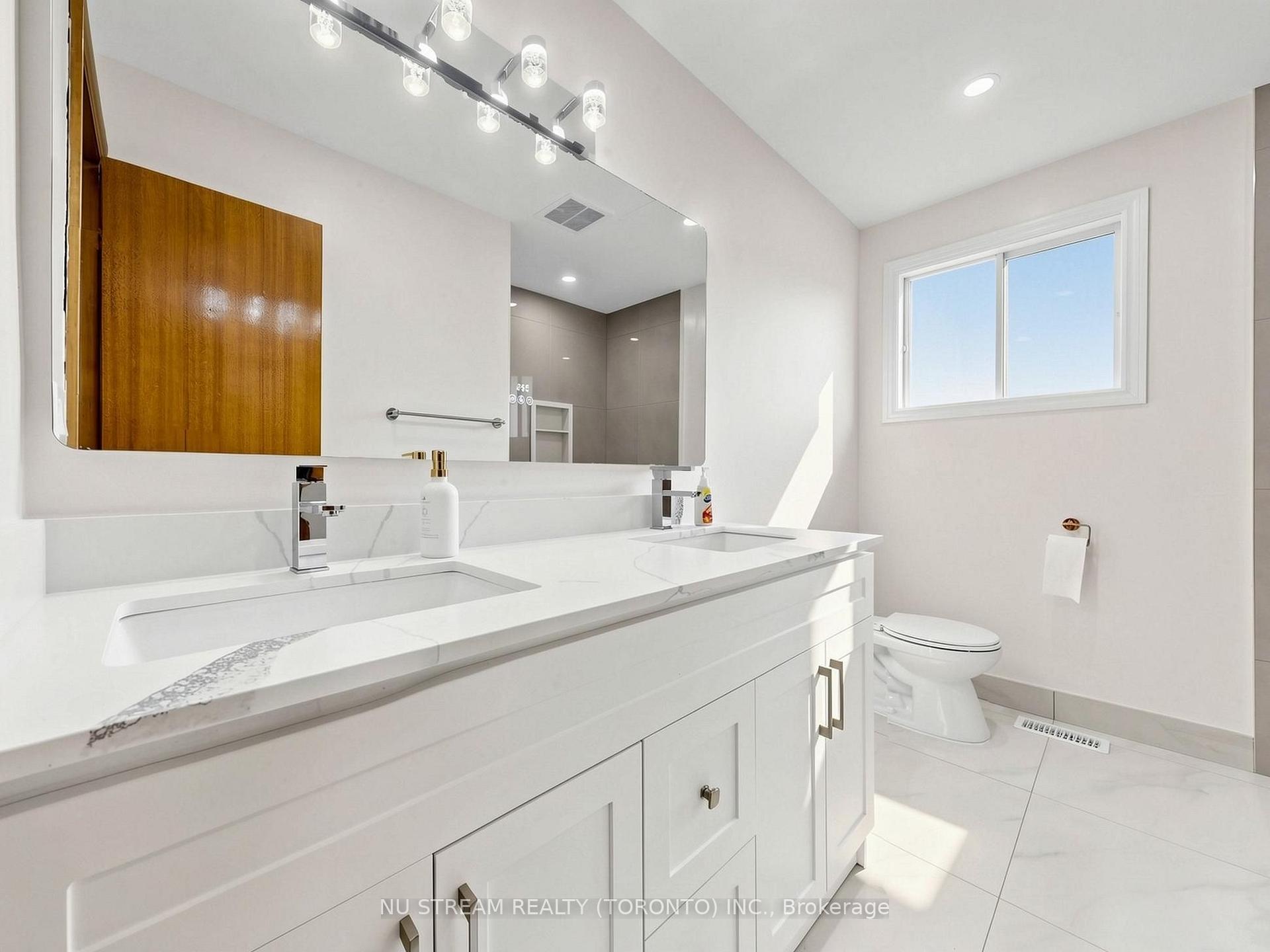 Photo 29 of 117 Ambercroft Boulevard, Scarborough, Steeles — HOMEH